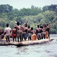 Kapuauka native on boats